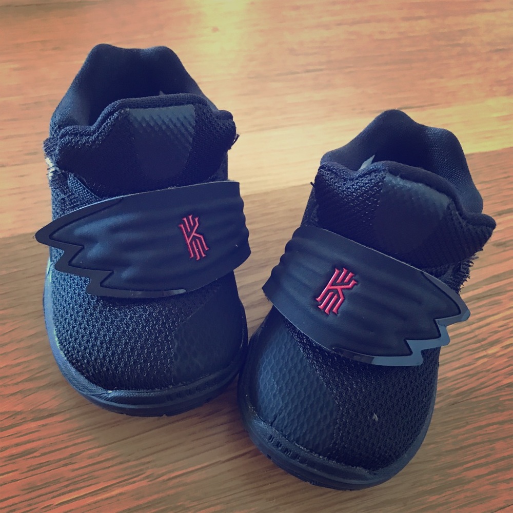 Nike Kyrie 5 baby shoes